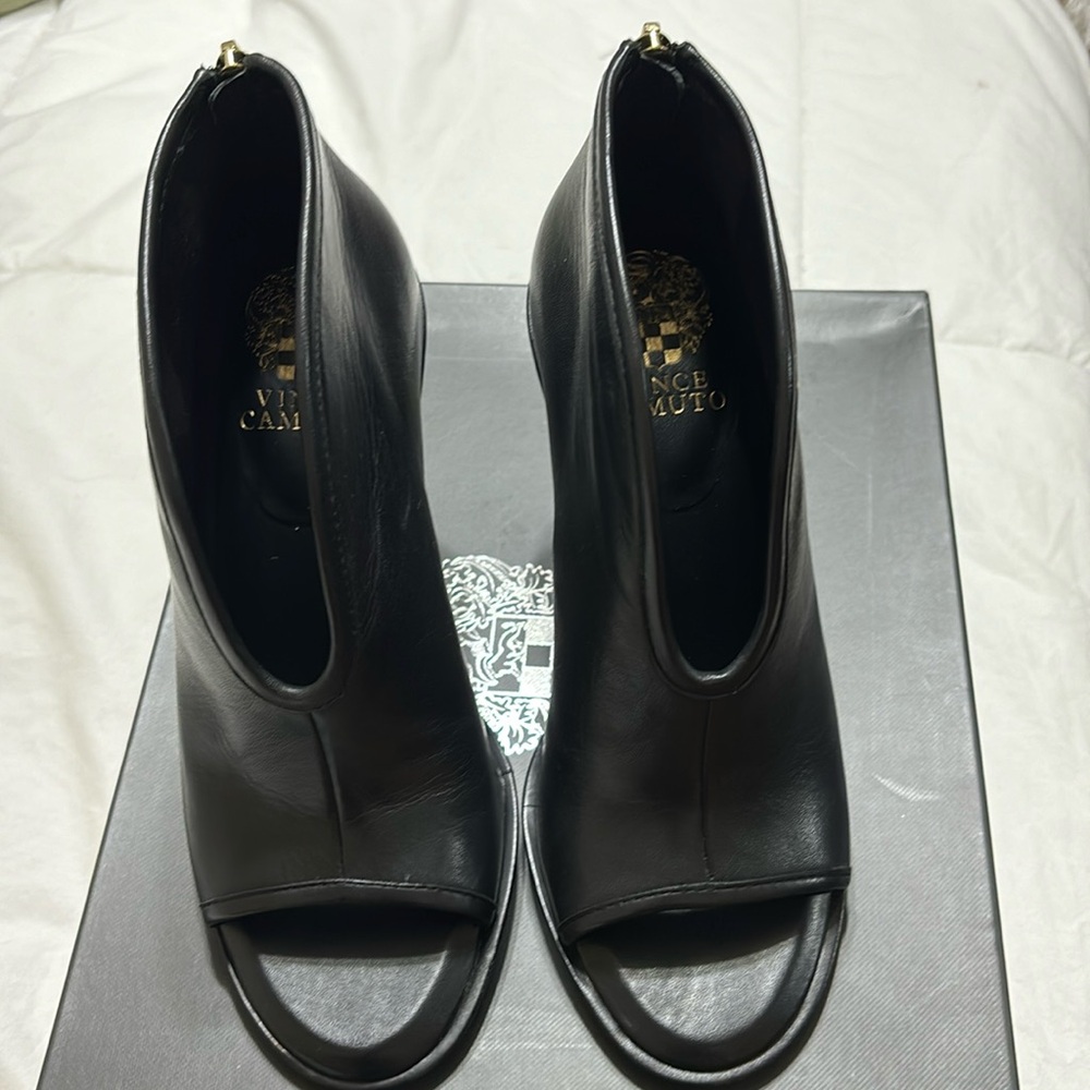 Vince Camuto FINALEIGH leather Sheep Bootie